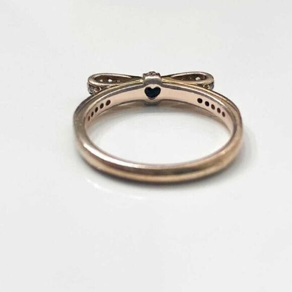Pandora Sparkling Bow Rose Gold & Cubic Zirconia Ring - Picture 5 of 12
